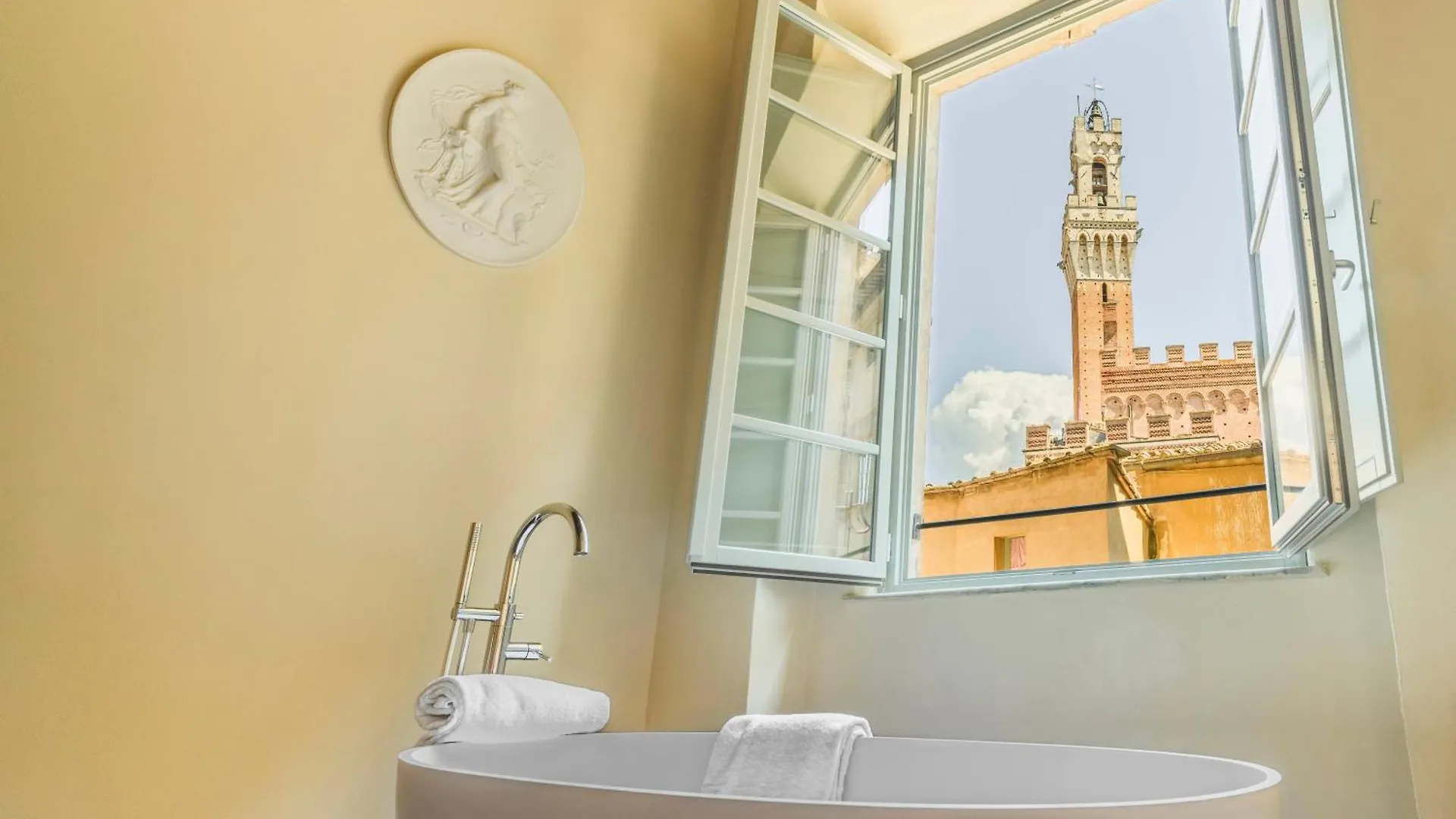 Palazzo Patrizi Suites & Spa Siena Hotel